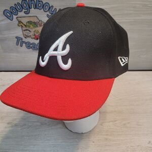 Atlanta Braves Hat Cap Adjustable Adult Black Red New Era Fits Baseball MLB